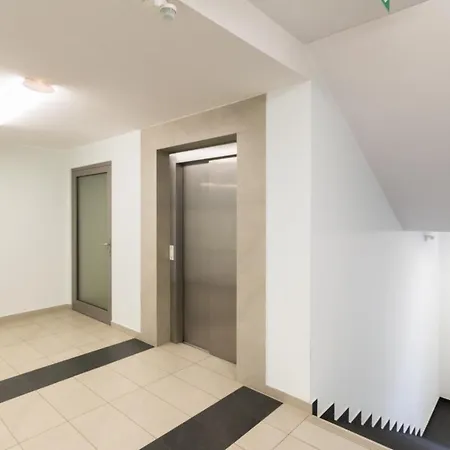Superior With Terrace & Free Parking 아파트 *