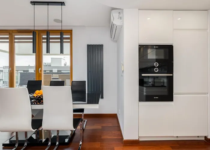 Superior With Terrace & Free Parking شقة كراكوفيا